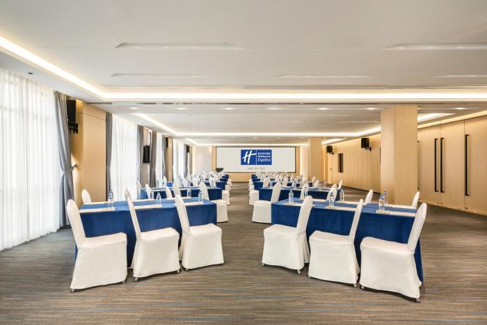 holiday inn express jinjiang anhai