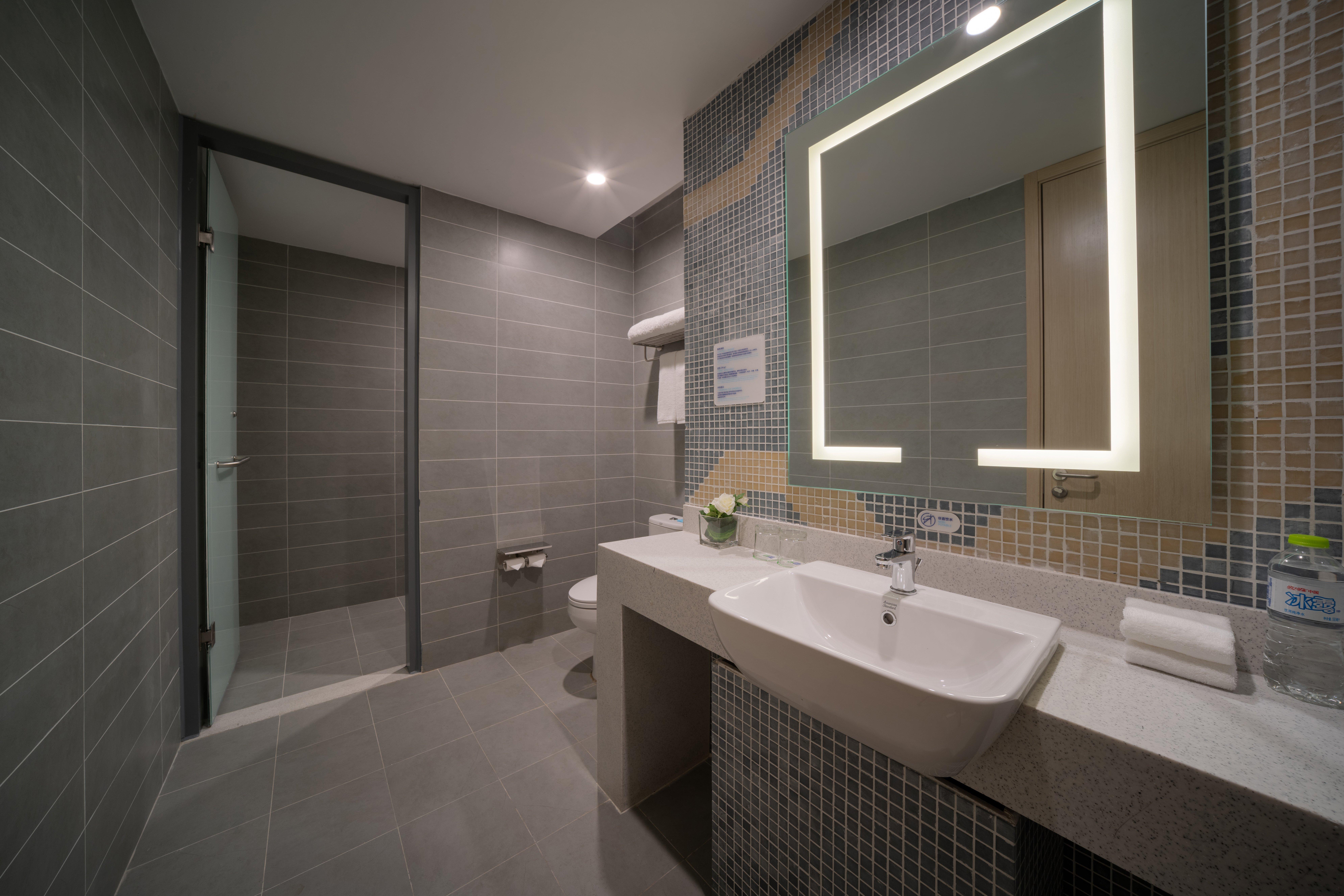 holiday inn express qingdao innovation park an ihg hotel
