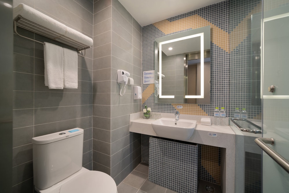 holiday inn express qingdao innovation park an ihg hotel