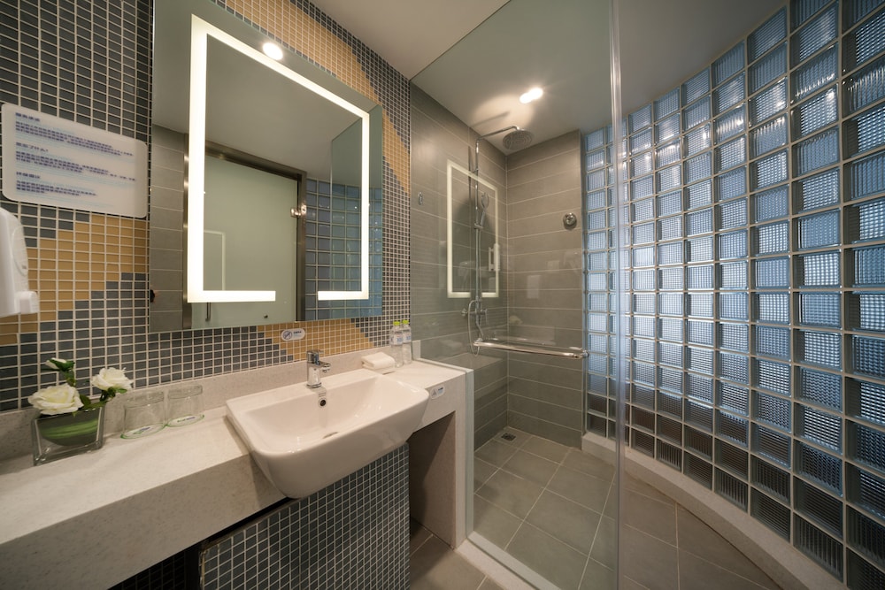 holiday inn express qingdao innovation park an ihg hotel