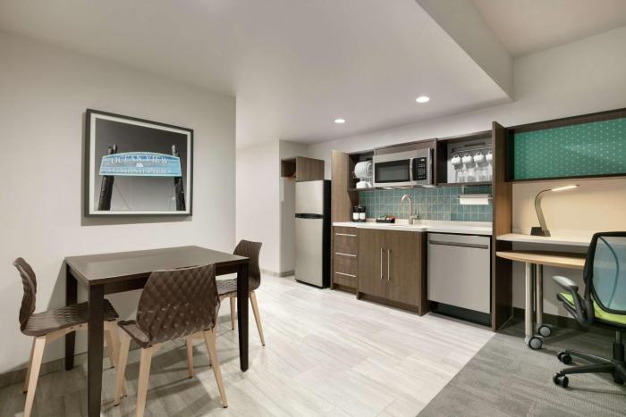 home2 suites by hilton norfolk airport