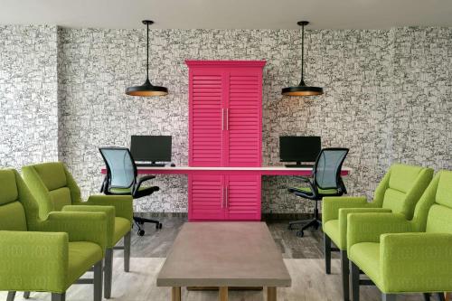 home2 suites by hilton norfolk airport