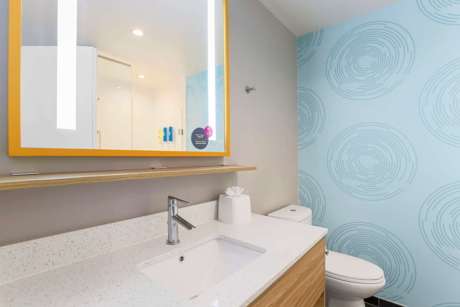 tru by hilton dallas downtown market center