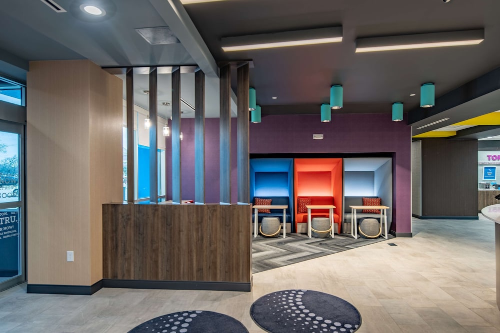 tru by hilton dallas downtown market center