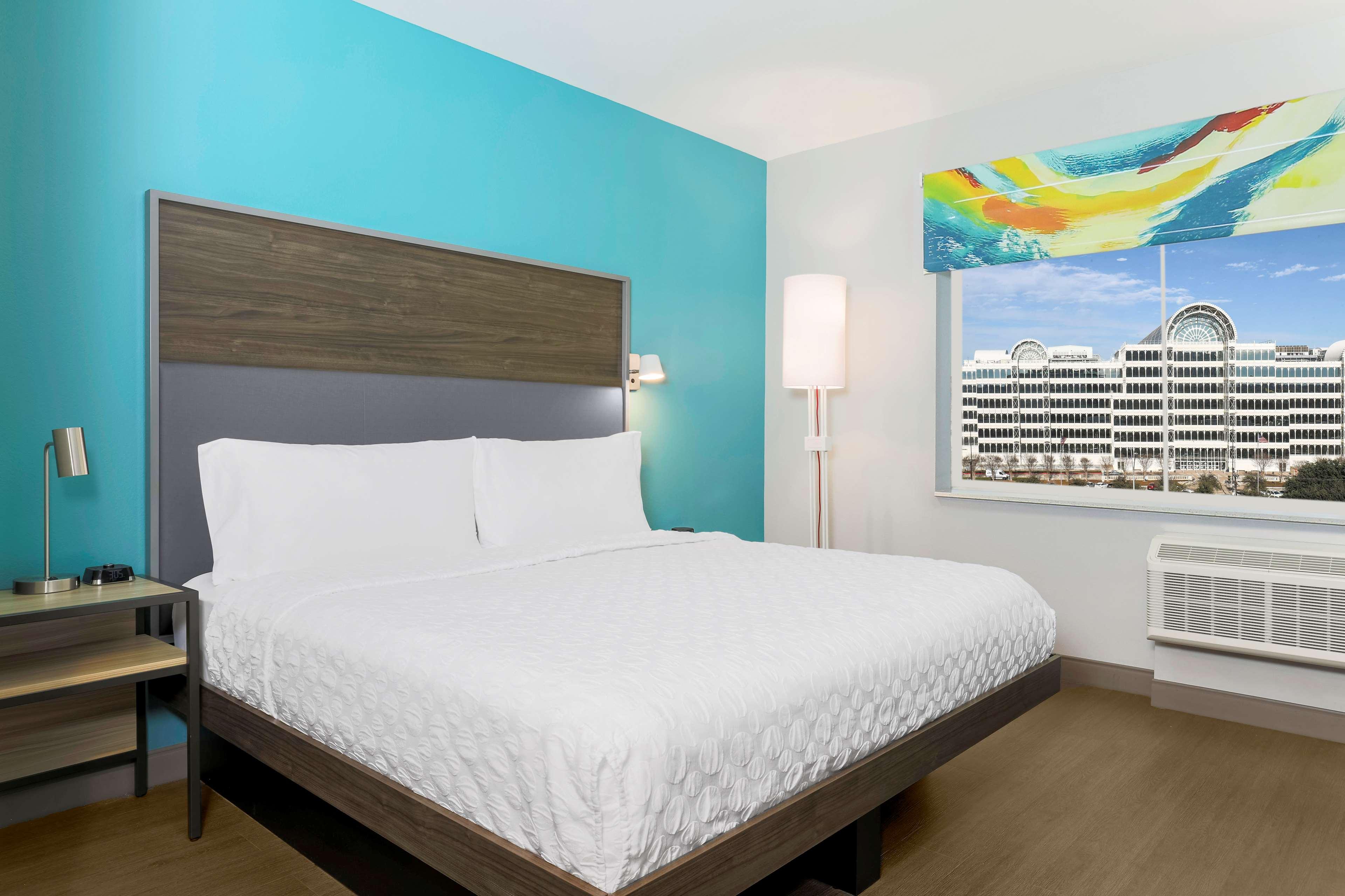 tru by hilton dallas downtown market center