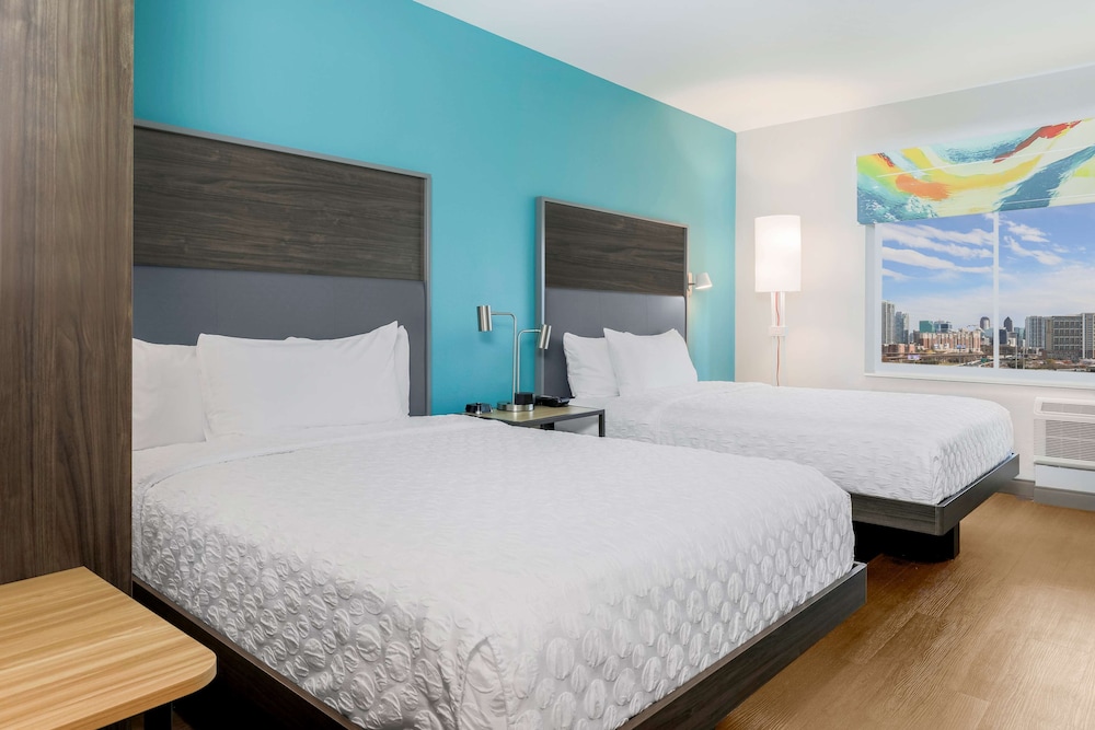 tru by hilton dallas downtown market center