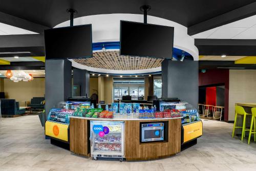 tru by hilton dallas downtown market center