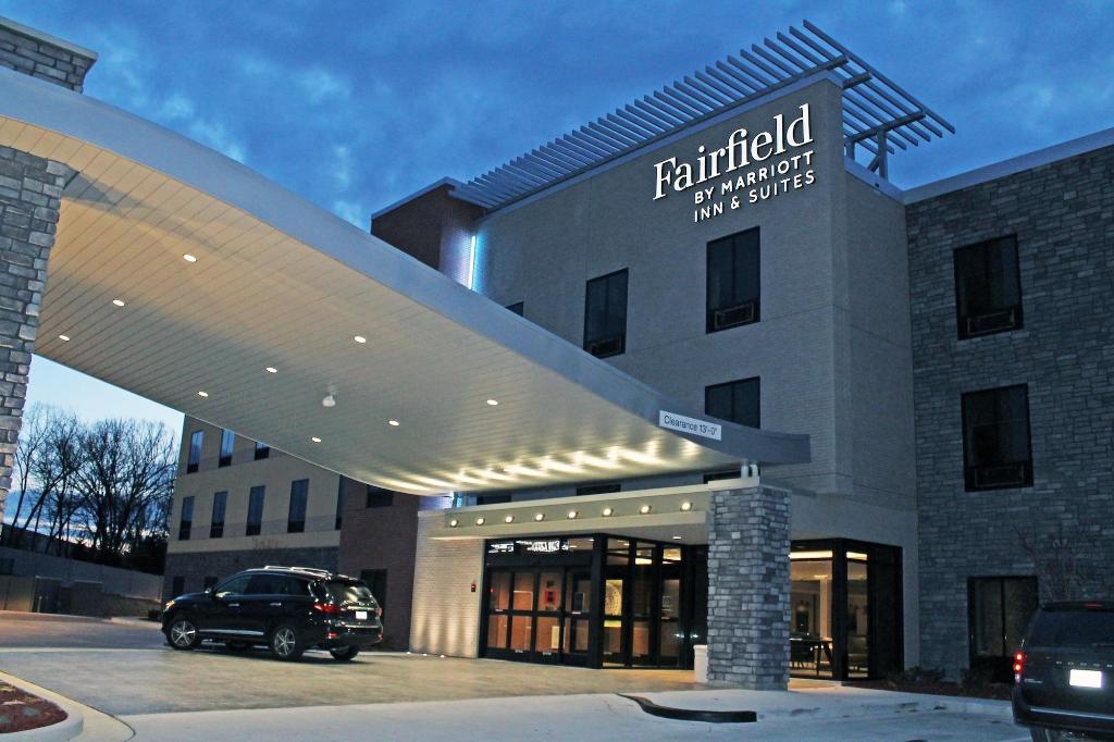 fairfield inn and suites by marriott st louis south