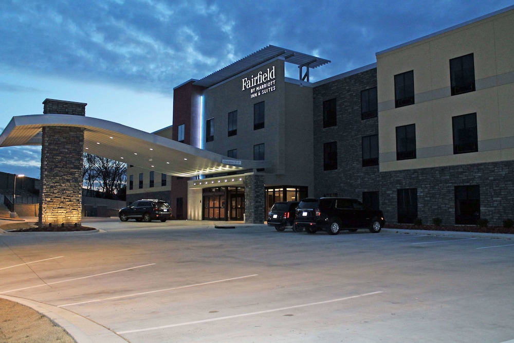 fairfield inn and suites by marriott st louis south