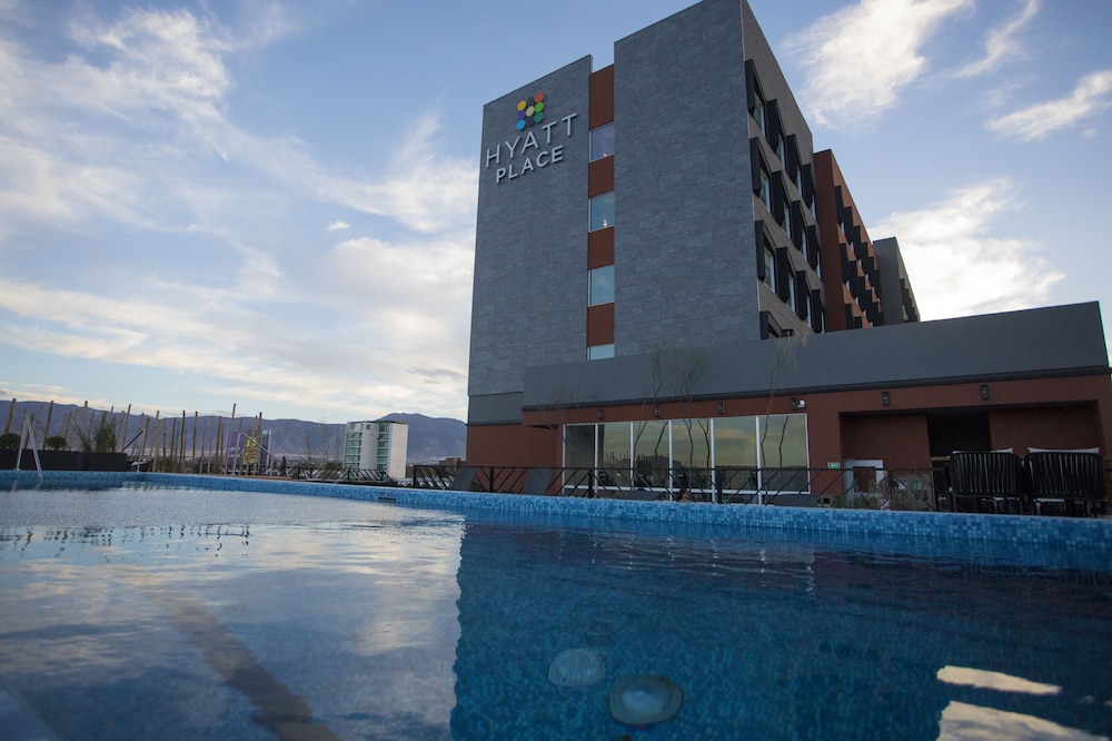 hyatt place saltillo