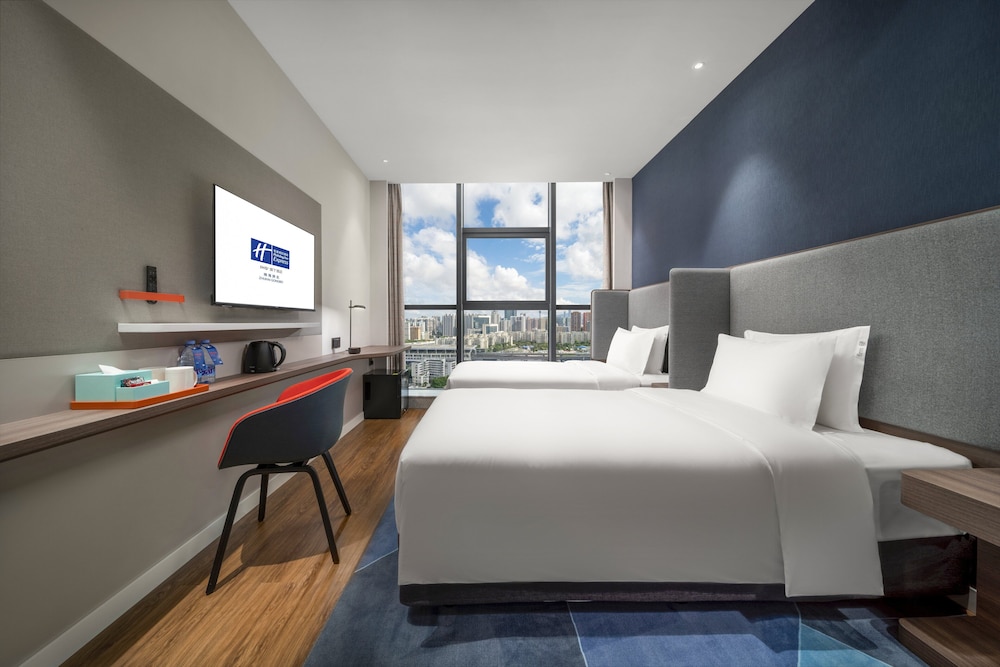 holiday inn express zhuhai gongbei an ihg hotel
