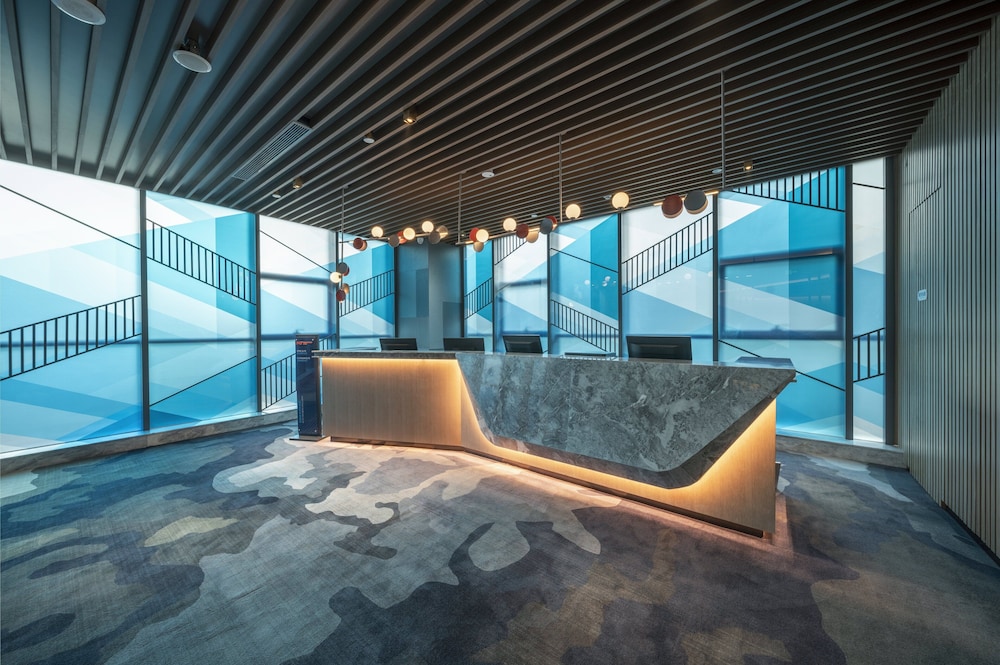 holiday inn express zhuhai gongbei an ihg hotel