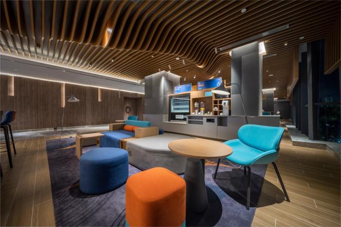 holiday inn express zhuhai gongbei an ihg hotel