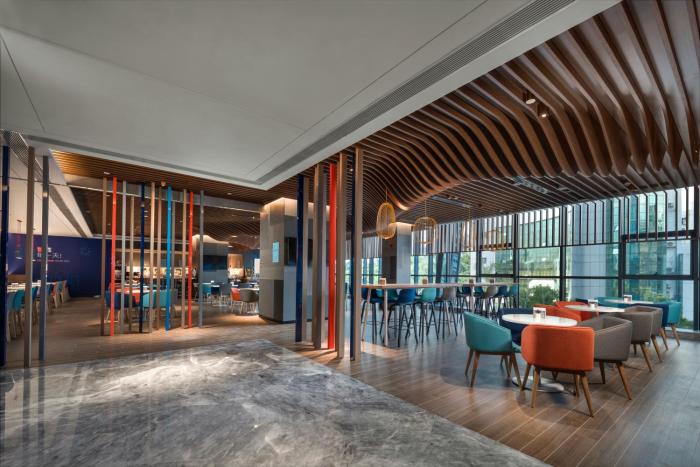 holiday inn express zhuhai gongbei an ihg hotel