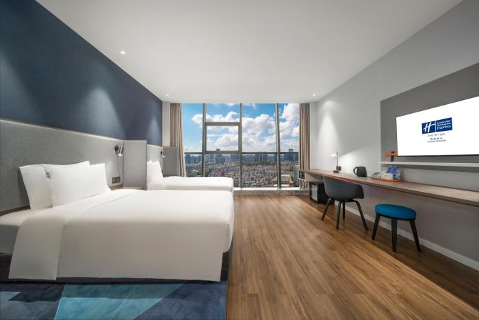 holiday inn express zhuhai gongbei an ihg hotel