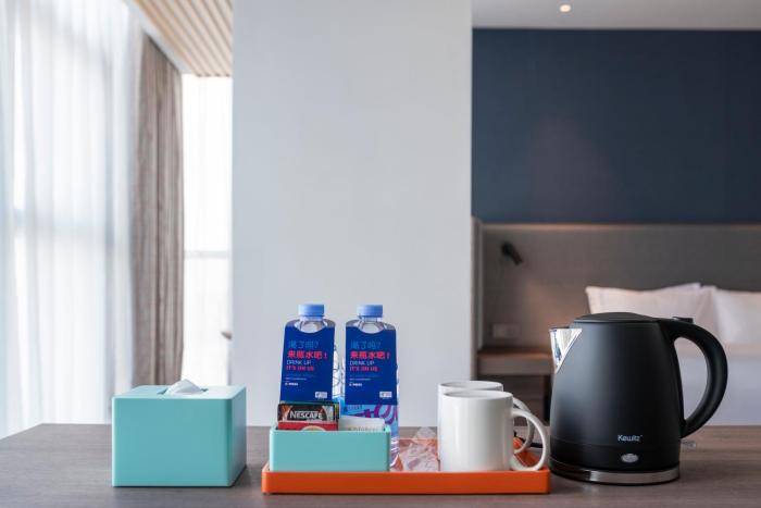 holiday inn express zhuhai gongbei an ihg hotel