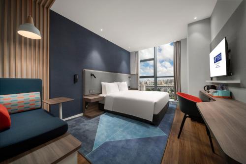 holiday inn express zhuhai gongbei an ihg hotel