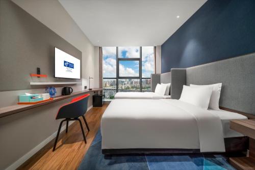 holiday inn express zhuhai gongbei an ihg hotel