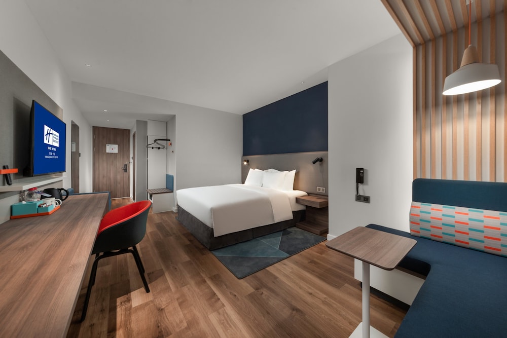 holiday inn express yangquan city center an ihg hotel