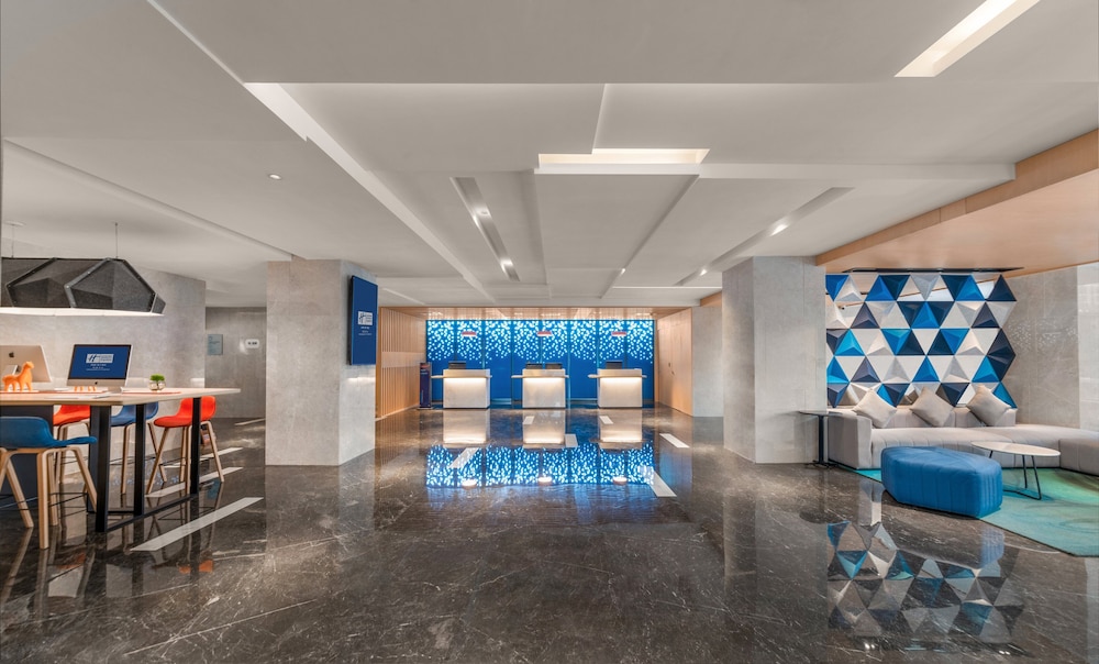 holiday inn express yangquan city center an ihg hotel