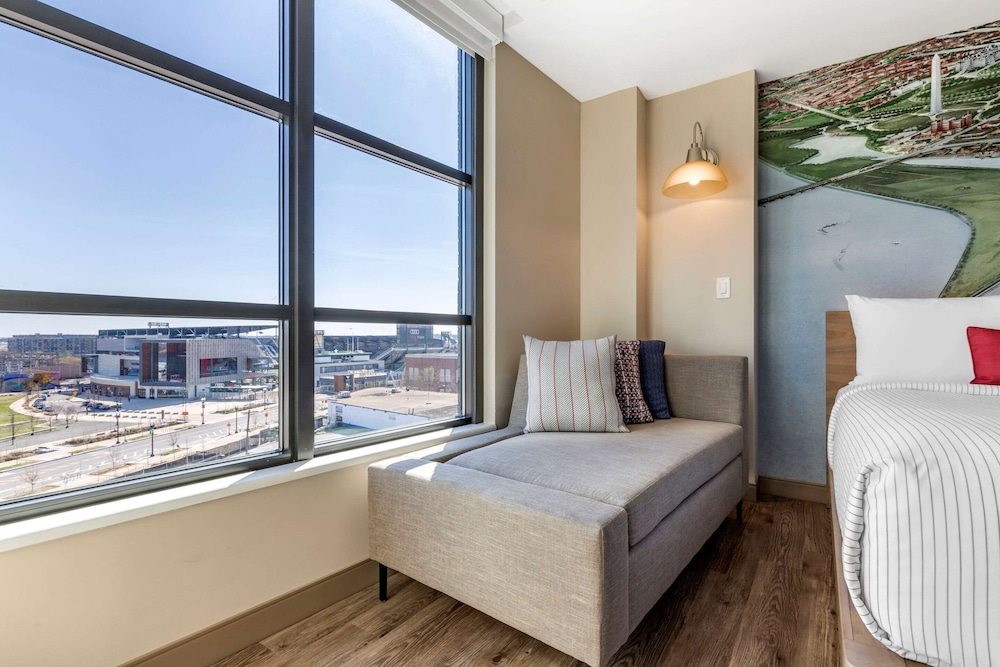 cambria hotel washington d c navy yard riverfront