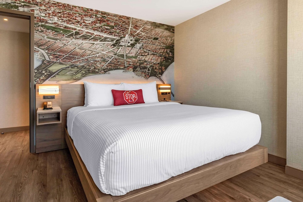 cambria hotel washington d c navy yard riverfront