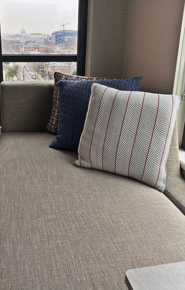 cambria hotel washington d c navy yard riverfront