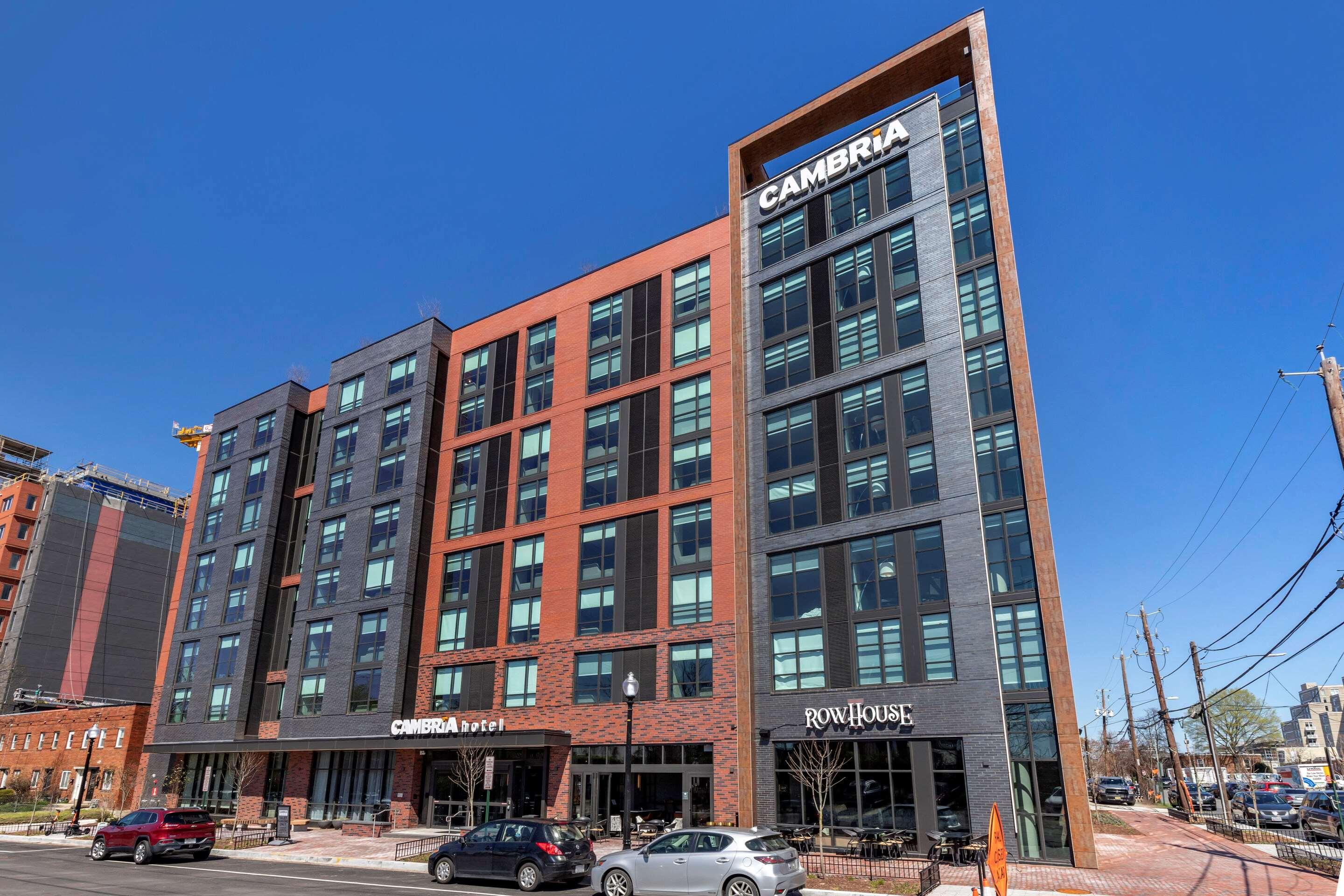 cambria hotel washington d c navy yard riverfront