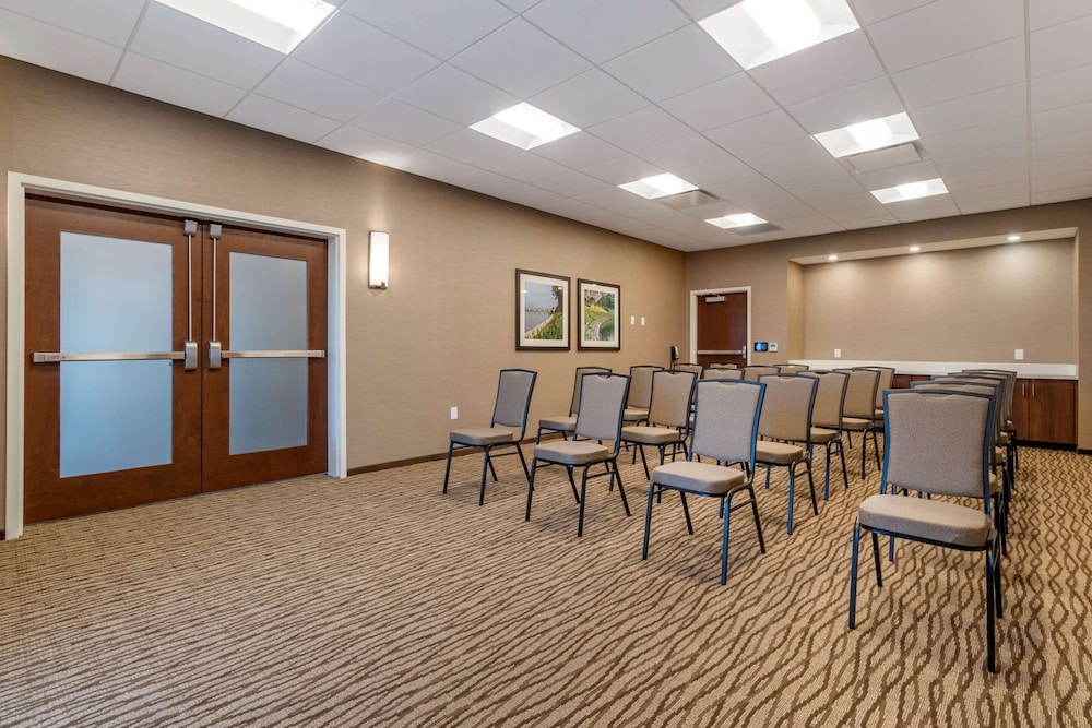 comfort suites camp hill harrisburg west