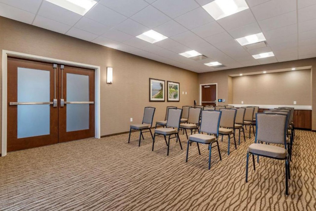 comfort suites camp hill harrisburg west