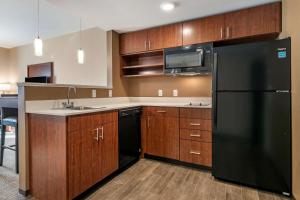 comfort suites camp hill harrisburg west