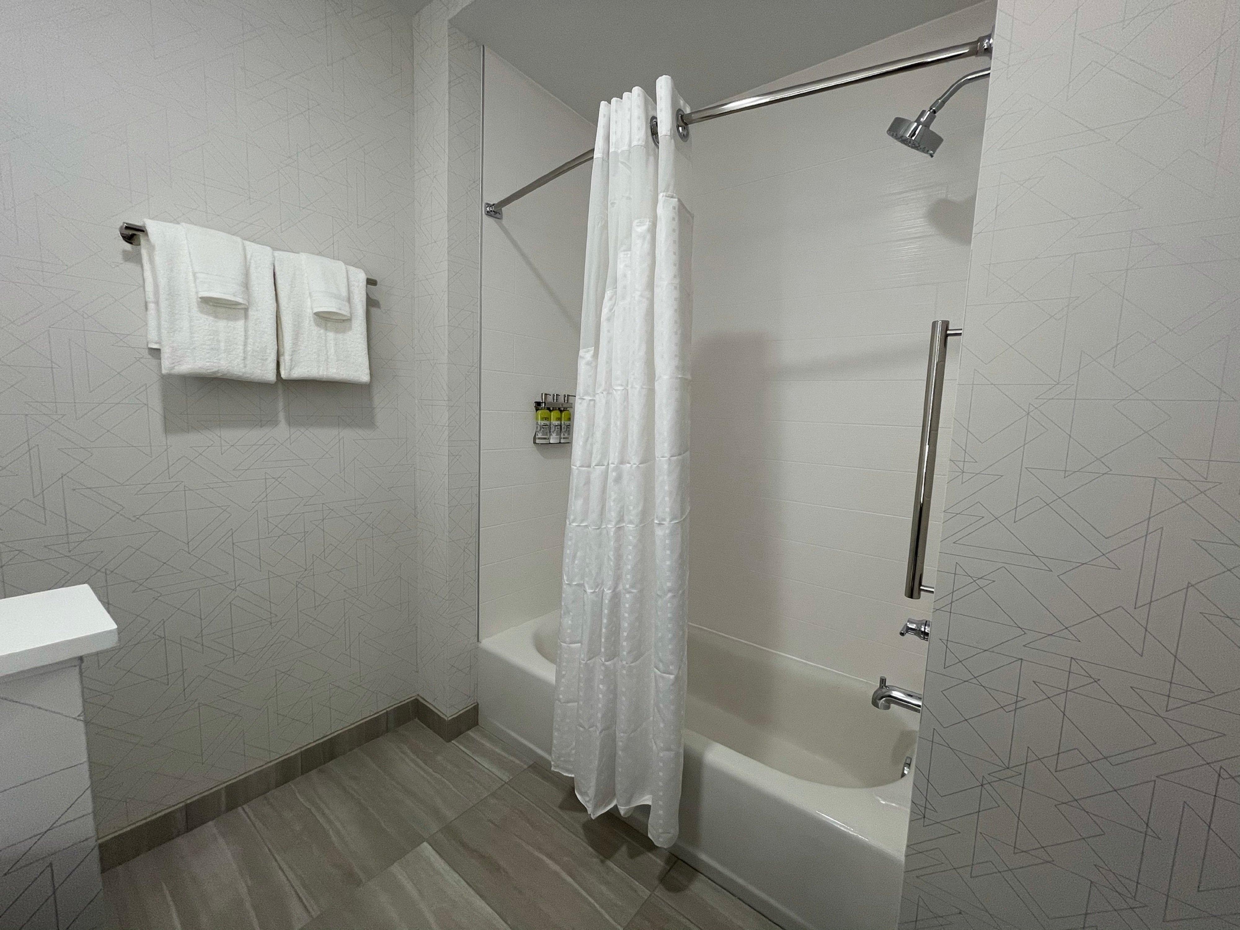 holiday inn express and suites ft smith airport
