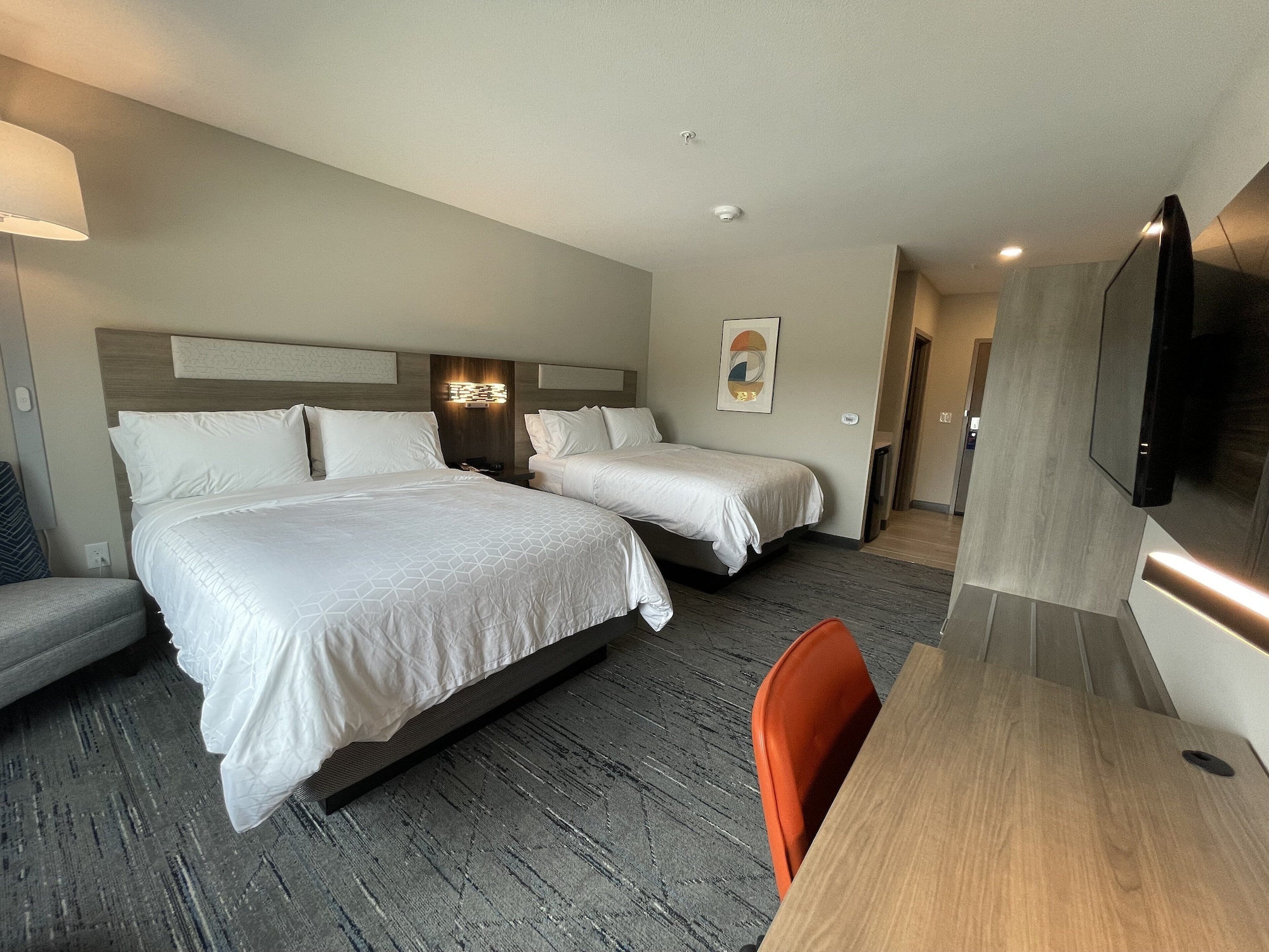 holiday inn express and suites ft smith airport