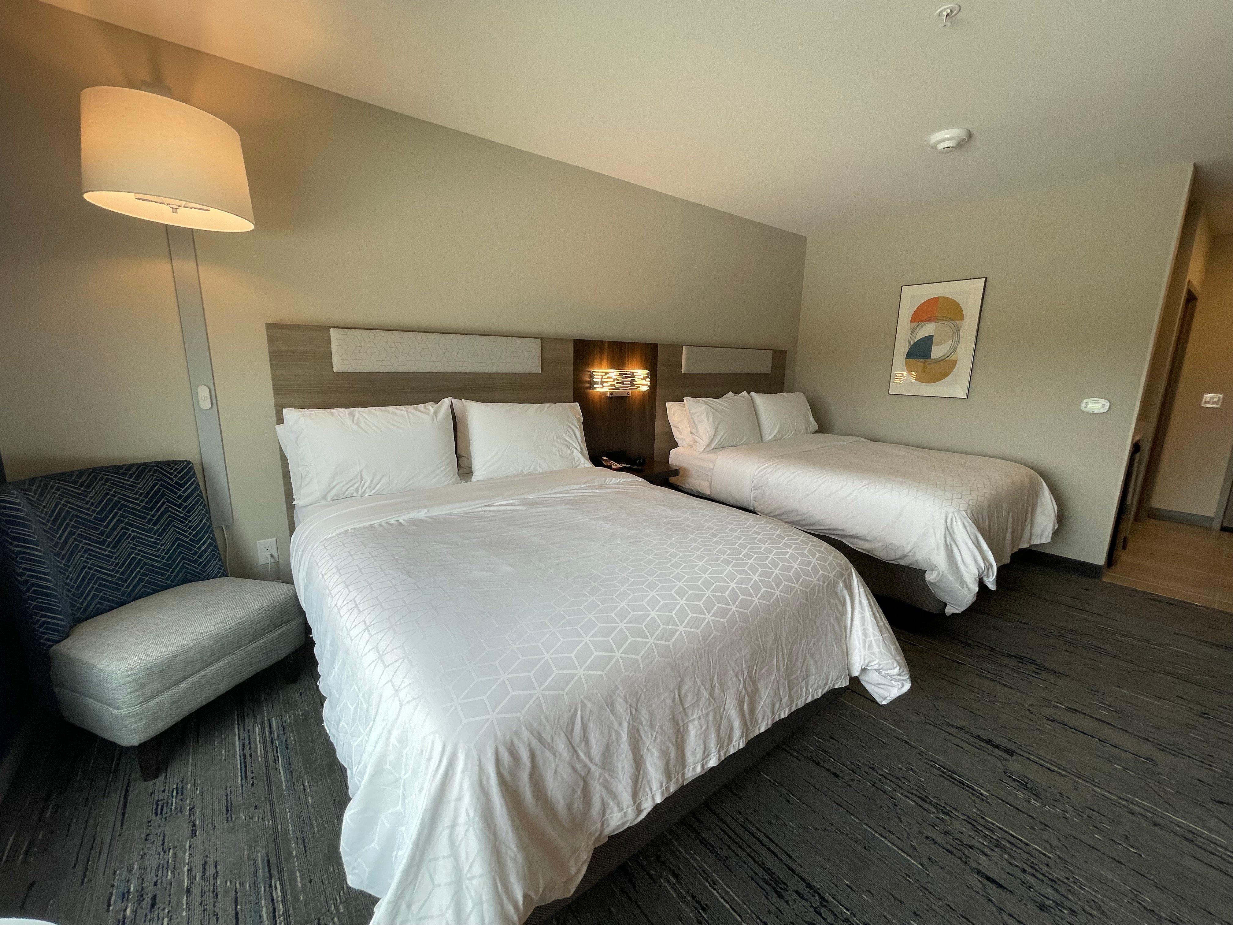 holiday inn express and suites ft smith airport