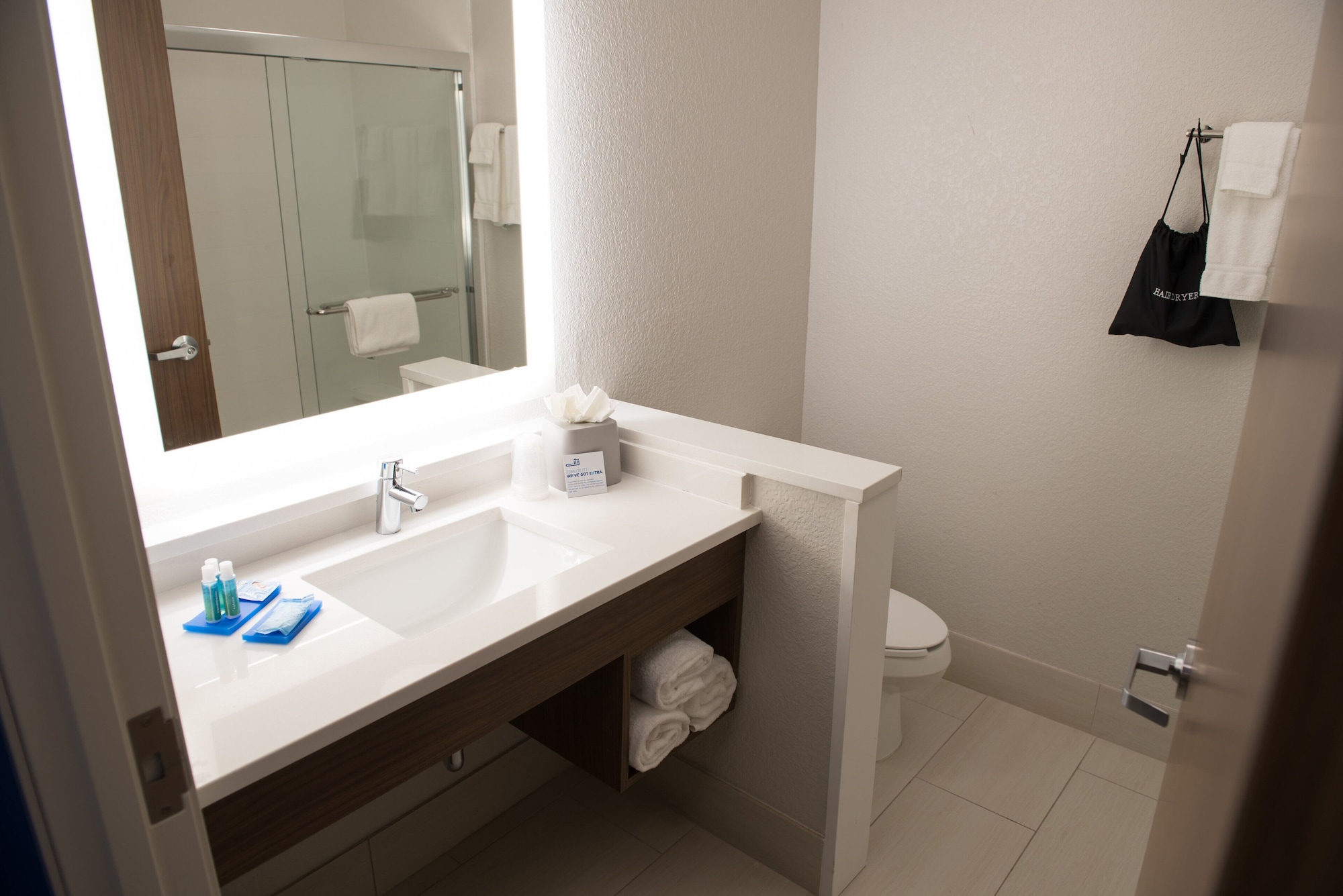 holiday inn express and suites dayton north vandalia