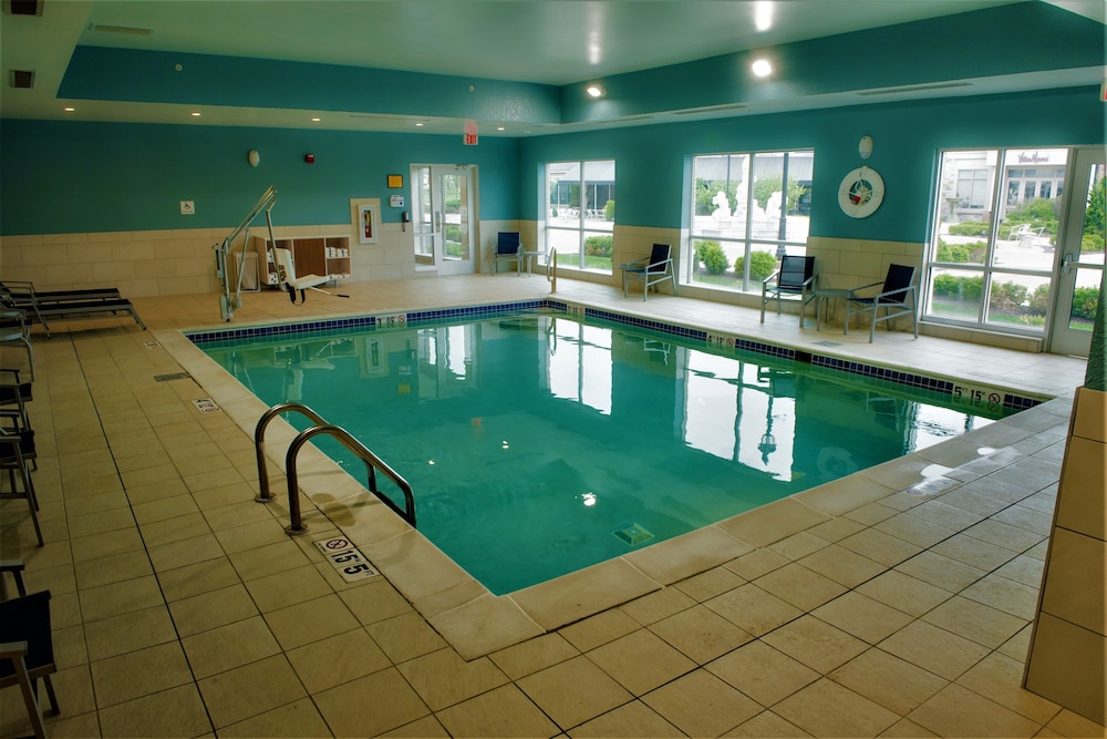 holiday inn express and suites dayton north vandalia