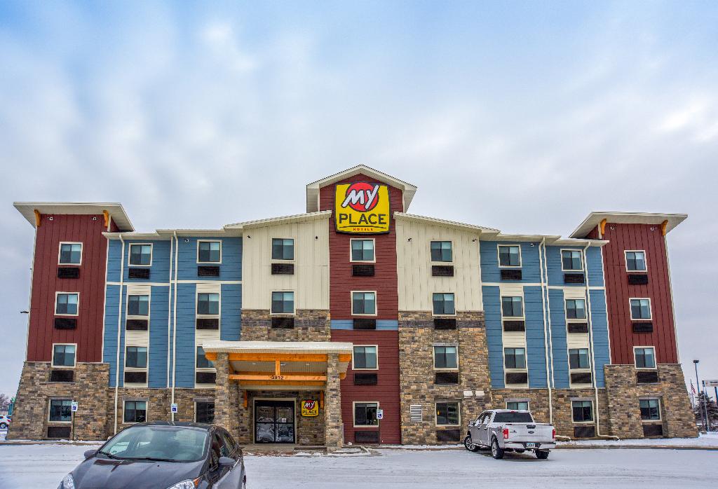 my place hotel shakopee mn