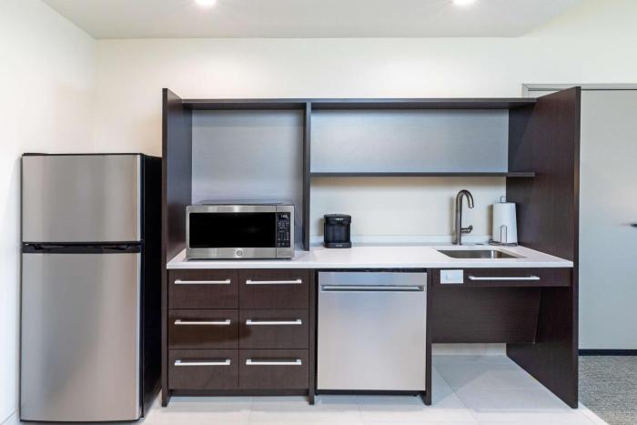 home2 suites by hilton midland east