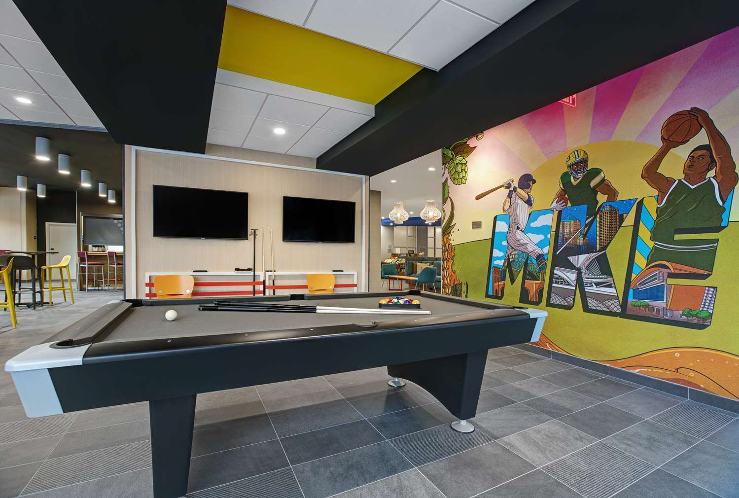 home2 suites by hilton milwaukee downtown