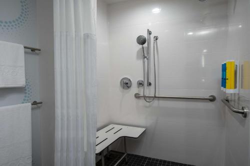 home2 suites by hilton grove city columbus