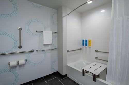 home2 suites by hilton grove city columbus