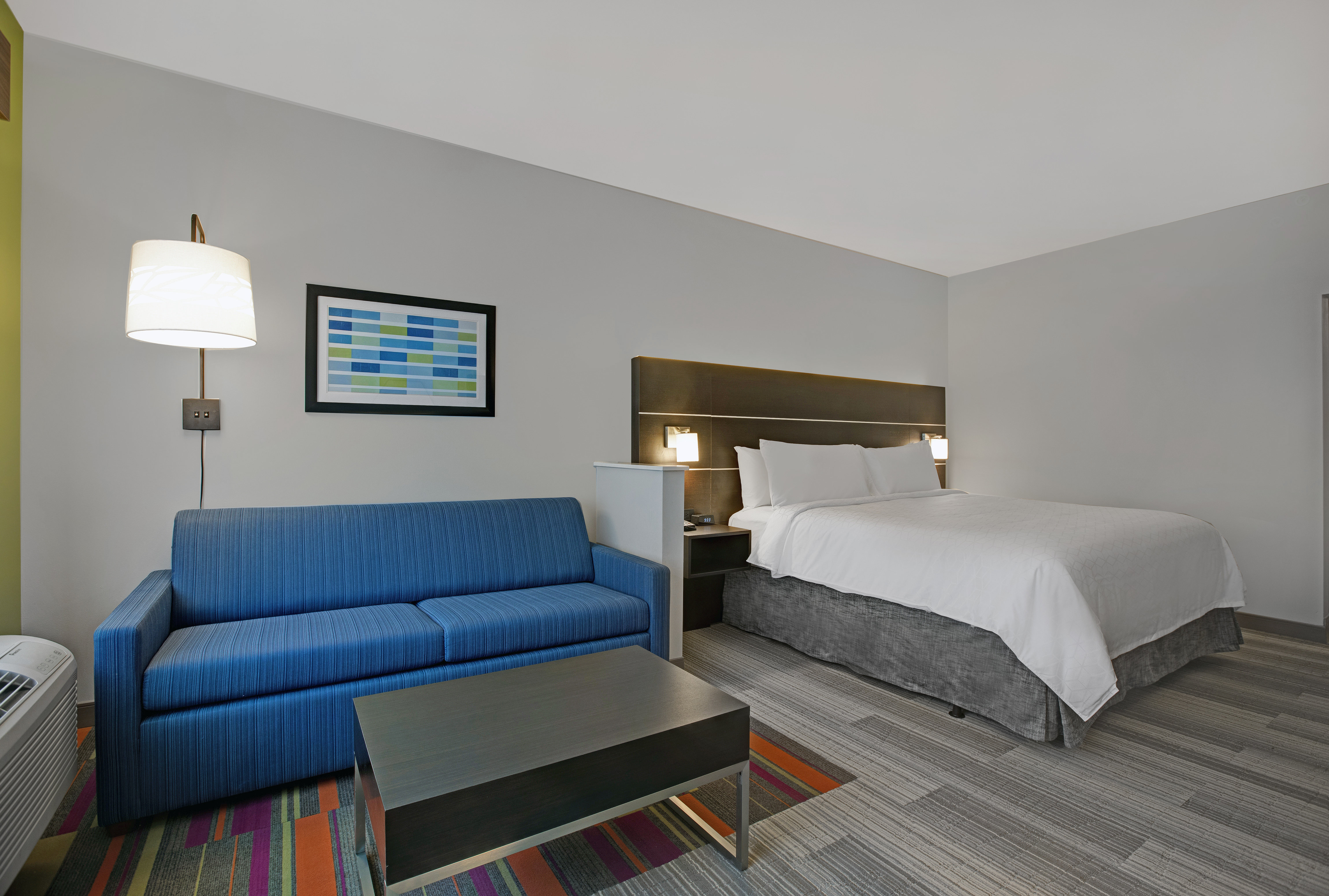 holiday inn express milwaukee downtown an ihg hotel