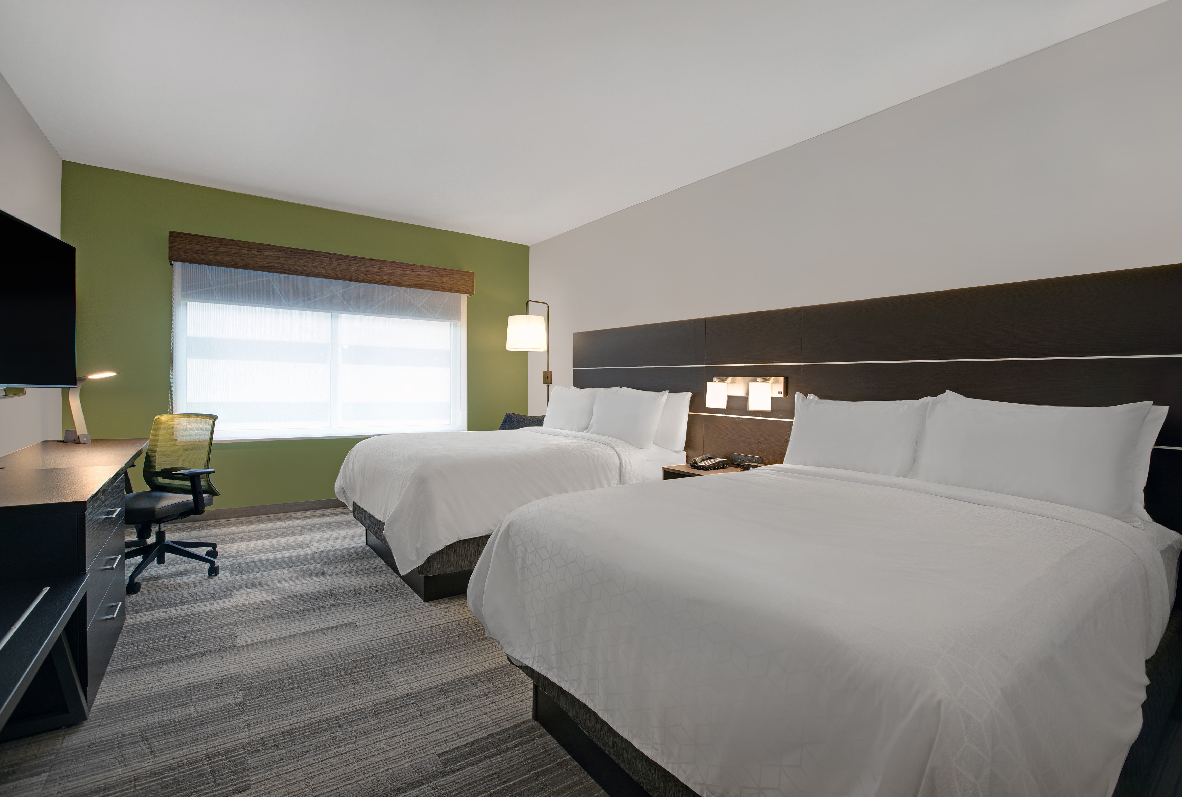 holiday inn express milwaukee downtown an ihg hotel