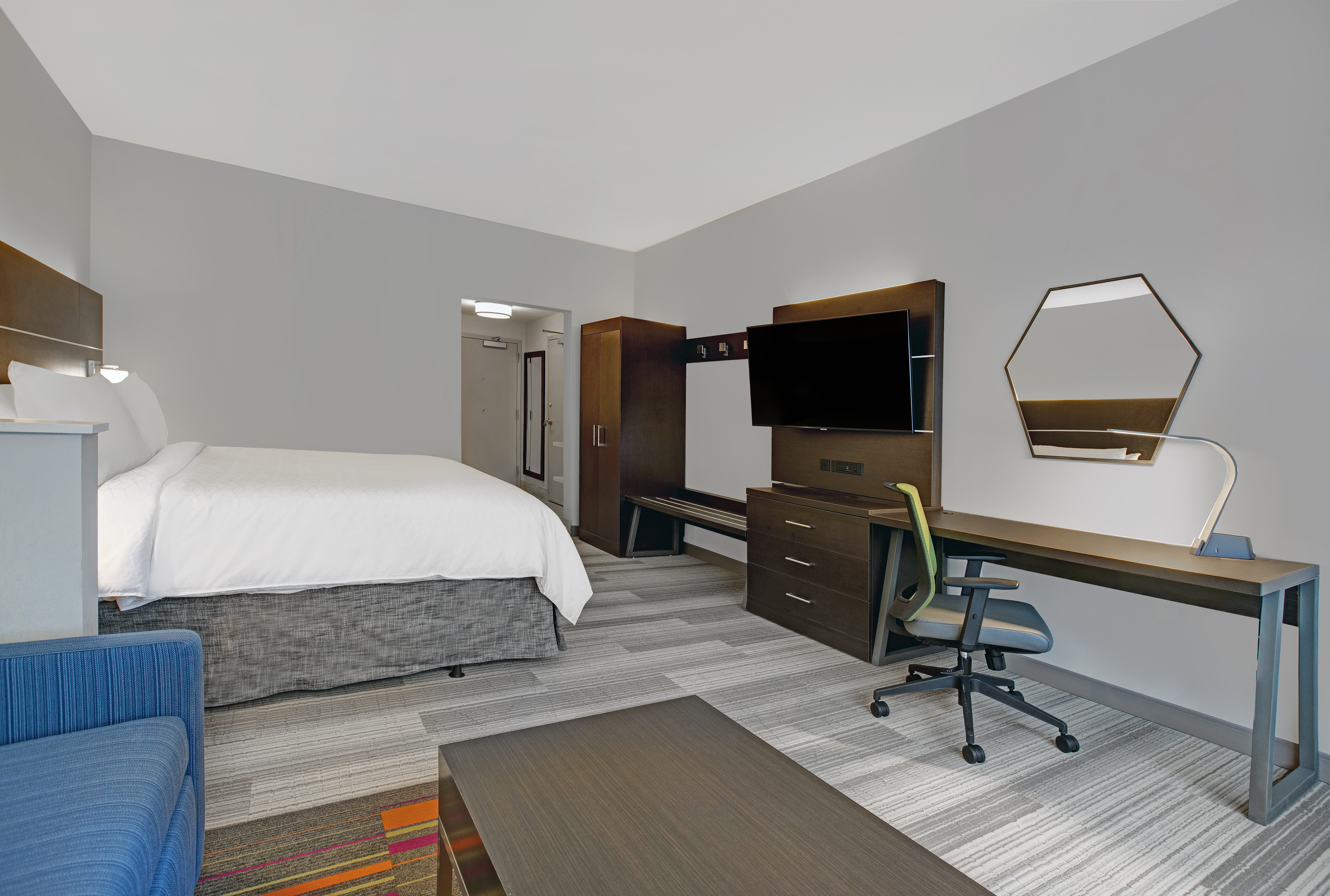 holiday inn express milwaukee downtown an ihg hotel