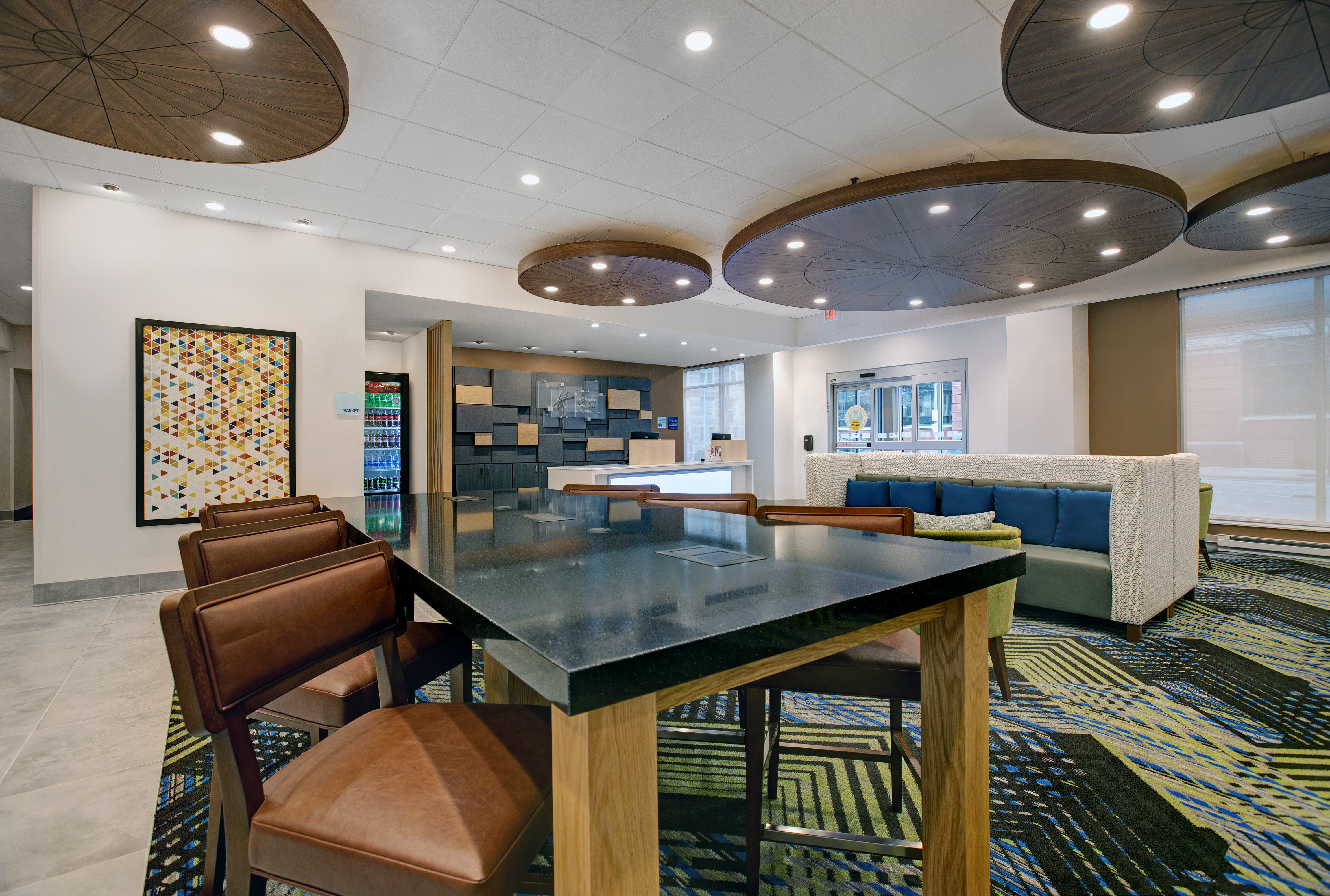 holiday inn express milwaukee downtown an ihg hotel