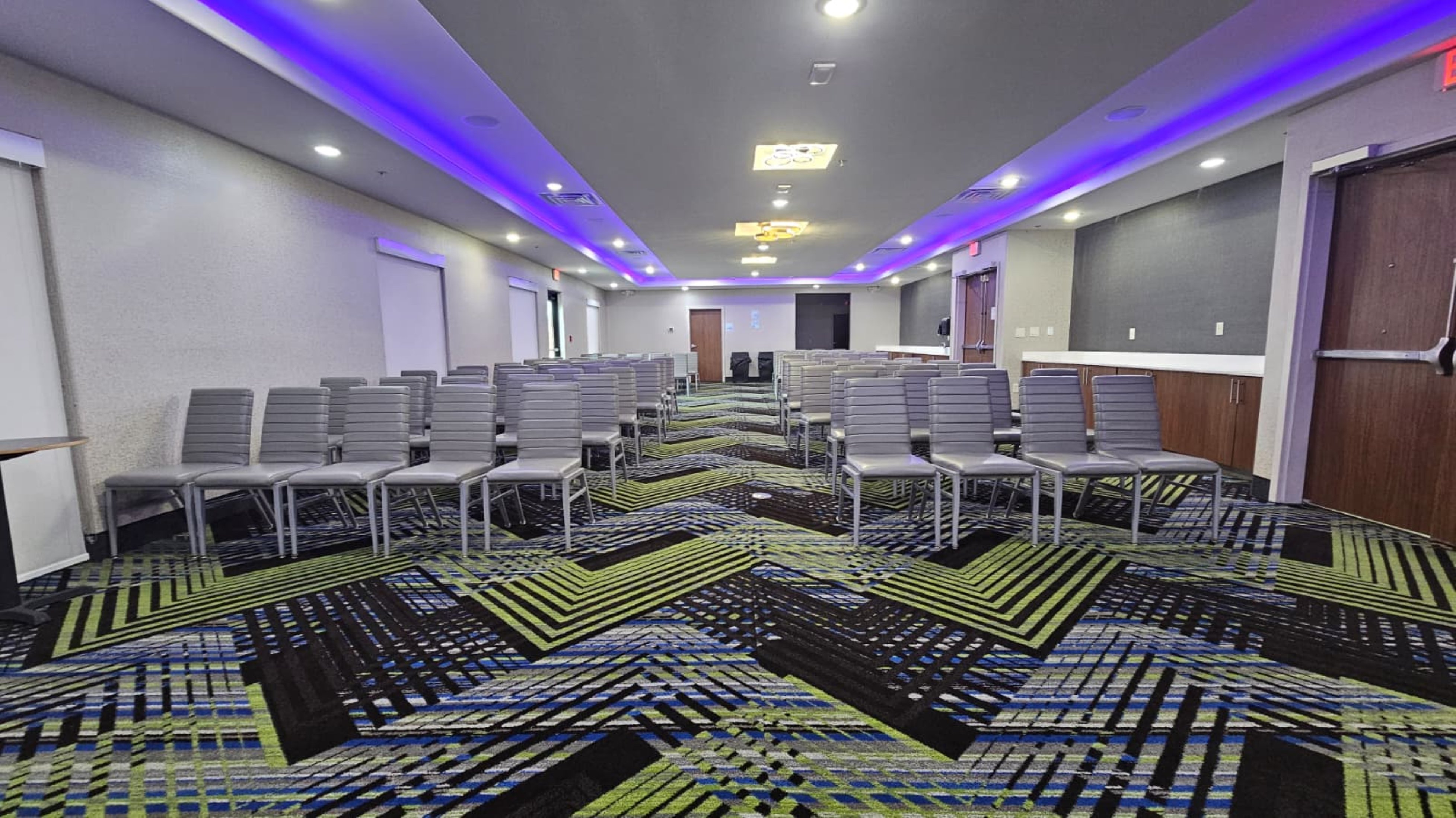 holiday inn express oak grove an ihg hotel
