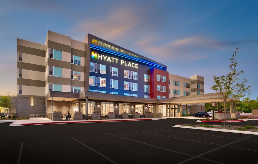 hyatt place fayetteville springdale