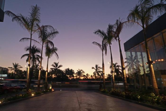 holiday inn and suites puerto vallarta marina and golf