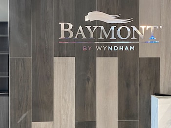baymont inn and suites by wyndham madison