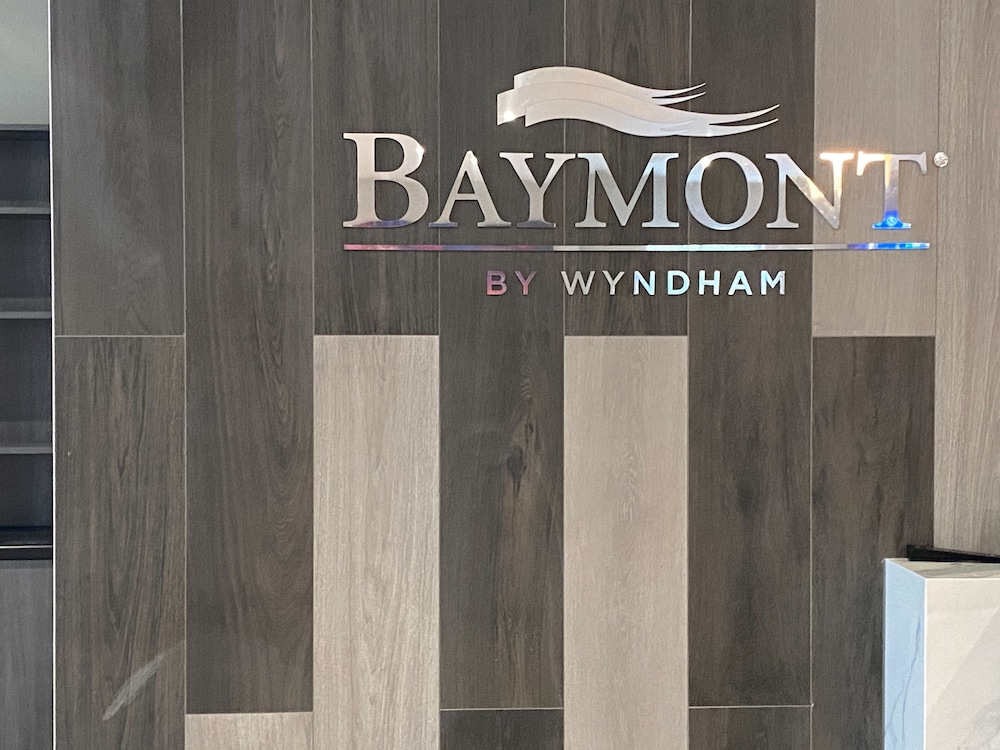 baymont inn and suites by wyndham madison